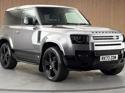 Used Land Rover Defender HSE Dynamic 250 HP (183 kW) 2023 Eiger grey SUV