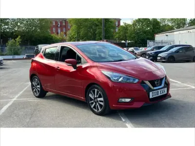 Begagnad Nissan Micra Acenta 90 HK (66 kW) 2018 Röd Halvkombi