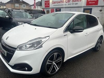 Used Peugeot 208 GT-line 110 HP (80 kW) 2019 White Hatchback