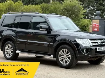 Second-hand Mitsubishi Shogun 197 CP (144 kW) 2013 Negru SUV