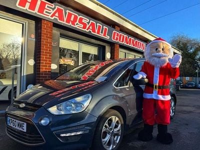 Blue Used 2010 Ford S-MAX Titanium MPV | £3,000 (Good price)