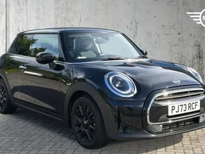 Used Mini Cooper Classic 134 HP (98 kW) 2023 Black Hatchback