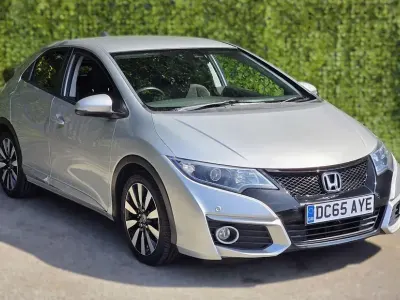 Used Honda Civic SE Plus 142 HP (104 kW) 2015 Silver Hatchback