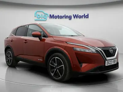 Begagnad Nissan Qashqai S 190 HK (139 kW) 2023 Röd SUV