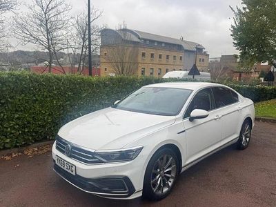 Used VW Passat Advance 218 HP (160 kW) 2019 White Sedan