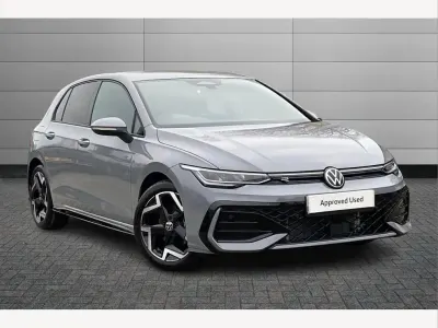 Nuevo VW Golf VIII R-line 147 CV (108 kW) 2025 Gris Utilitario