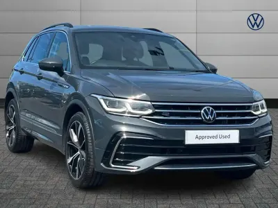 Usado VW Tiguan R-line 150 HP (110 kW) 2023 Cinzento SUV