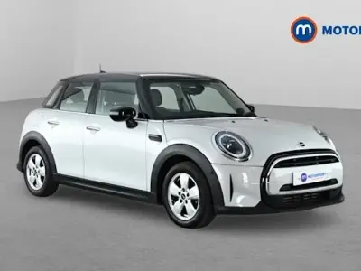Used Mini Cooper Classic 136 HP (100 kW) 2022 Silver Hatchback