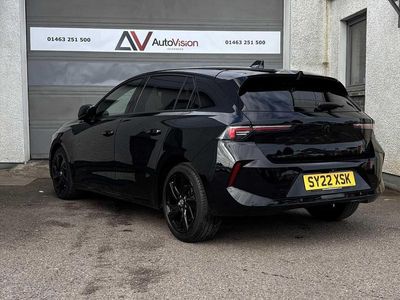 Second-hand Vauxhall Astra GS Line 130 CP (95 kW) 2022 Negru Hatchback