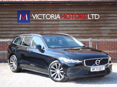 Used Volvo V60 Momentum 163 HP (119 kW) 2021 Black Estate