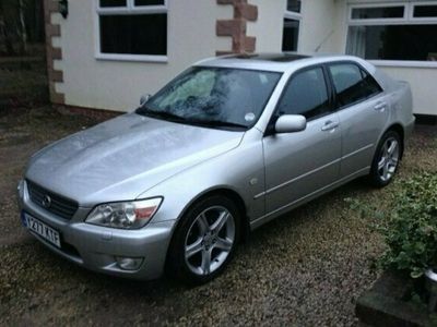 used Lexus IS200 2.0