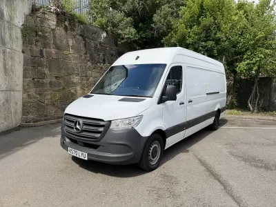 Used Mercedes Sprinter Progressive 148 HP (108 kW) 2021 White Van