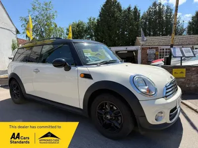Used Mini Cooper Clubman 2011 White Estate