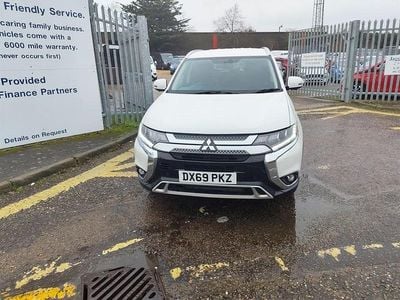 Used Mitsubishi Outlander 150 HP (110 kW) 2019 White SUV