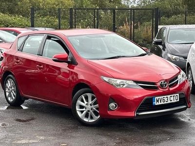 Used 2014 Toyota Auris Hatchback | £3,995 (Good price)