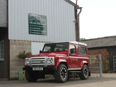 Used Land Rover Defender 2000 Red Estate