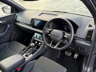 Gebraucht Skoda Karoq SportLine 150 PS (110 kW) 2025 Grau SUV
