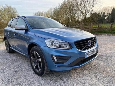 Used Volvo XC60 R-Design 181 HP (133 kW) 2015 Blue SUV