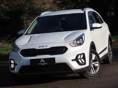 Used Kia Niro 139 HP (102 kW) 2022 White SUV