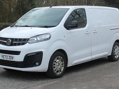 Used Vauxhall Vivaro Sportive 101 HP (74 kW) 2022 White MPV