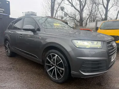 Used Audi Q7 S-Line 268 HP (197 kW) 2019 Grey SUV