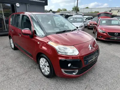 Usado Citroën C3 Picasso VTR Sport 2012 Rojo Monovolumen