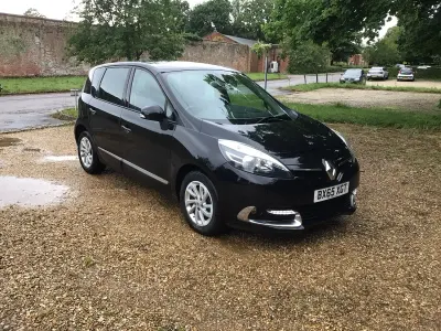 Used Renault Scénic III Dynamique 110 HP (80 kW) 2015 Black MPV