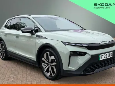 Begagnad Skoda Elroq SportLine 154 kW (210 HK) 2025 Grön SUV