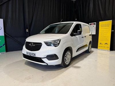 Used Vauxhall Combo Sportive 2020 White MPV
