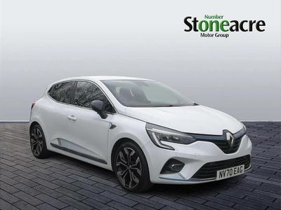 Used Renault Clio V 138 HP (101 kW) 2021 White Hatchback