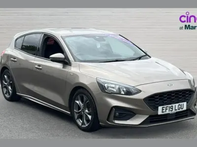 Used Ford Focus ST-Line 117 HP (86 kW) 2019 Silver Hatchback