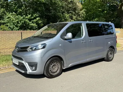 Usado Toyota Proace Verso H1 120 CV (88 kW) 2020 Gris Monovolumen