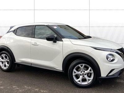 Used Nissan Juke N-Connecta 114 HP (83 kW) 2022 White SUV