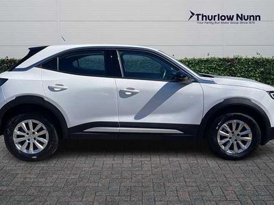 Second-hand Vauxhall Mokka Design Edition 100 CP (73 kW) 2022 Alb SUV