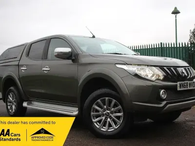 Używany Mitsubishi L200 2018 Zielony Pickup