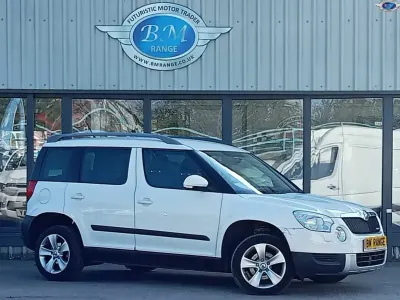 Used Skoda Yeti GreenLine 105 HP (77 kW) 2011 White SUV