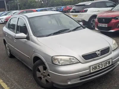 Used Vauxhall Astra Elegance 2004 Silver Hatchback
