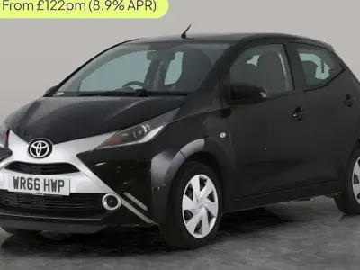 Usado Toyota Aygo X-play 69 CV (50 kW) 2018 Utilitario