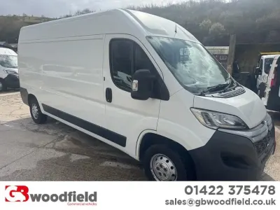 Usado Citroën Relay 140 HP (102 kW) 2019 Branco Van