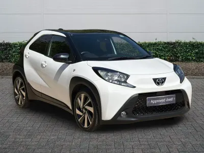 Used Toyota Aygo X 72 HP (52 kW) 2023 White SUV