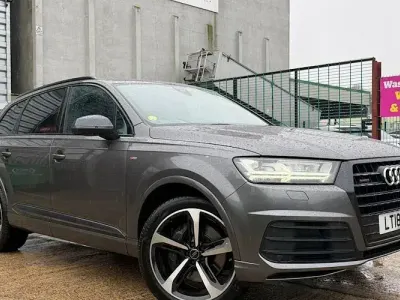 Używany Audi Q7 Black Edition 272 KM (200 kW) 2018 Szary SUV