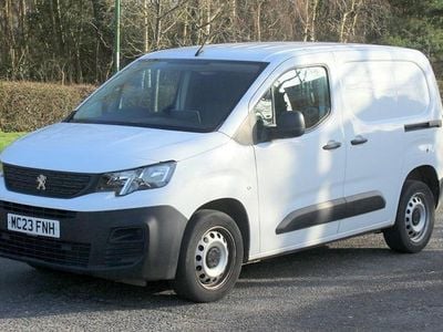 Used Peugeot Partner Premium 102 HP (75 kW) 2023 White MPV