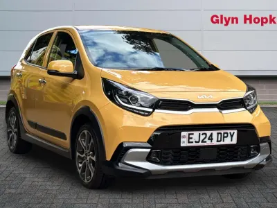 Used Kia Picanto X-Line 67 HP (49 kW) 2024 Yellow Hatchback