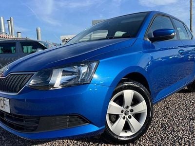 Used Skoda Fabia SE 90 HP (66 kW) 2015 Blue Hatchback