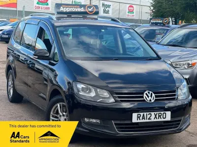 Begagnad VW Sharan S 150 HK (110 kW) 2024 Svart Minibuss