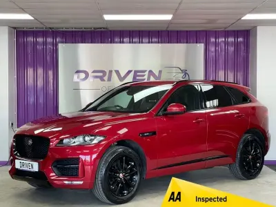 Usado Jaguar F-Pace R-Sport 180 HP (132 kW) 2019 Vermelho SUV
