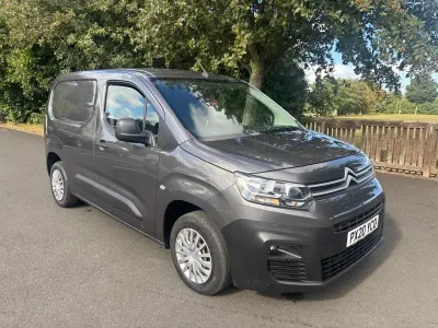 Used Citroën Berlingo Start 75 HP (55 kW) 2020 Grey MPV