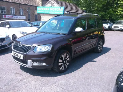 Used Skoda Yeti LAURIN & KLEMENT 150 HP (110 kW) 2016 Brown SUV