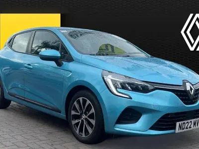 Used Renault Clio Iconic 90 HP (66 kW) 2022 Blue  Hatchback