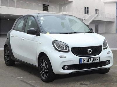 White Used 2017 Smart ForFour Premium Hatchback | £5,290 (Fair price)